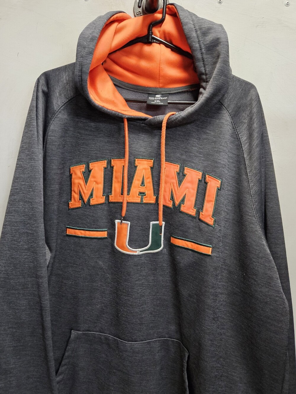 University Of Miami Hurricanes XXL Hoodie Sweatshirt Colosseum NCAA College